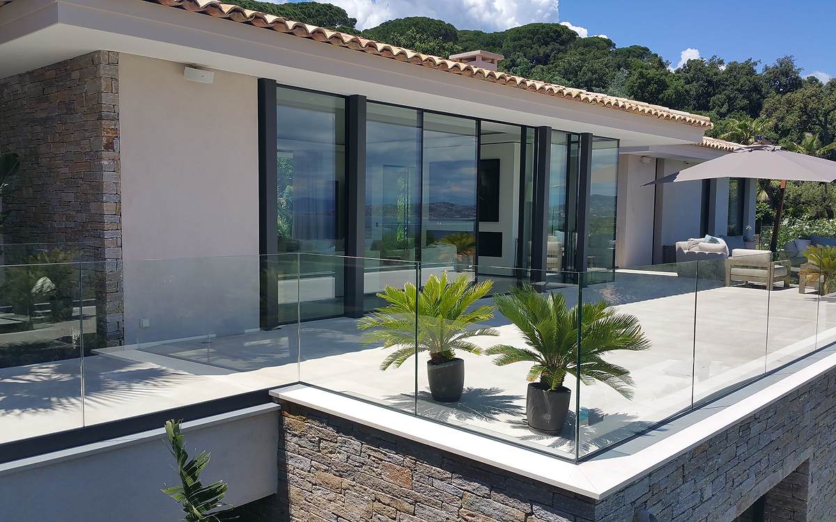 Tahiti-Saint-Tropez-galereia-02