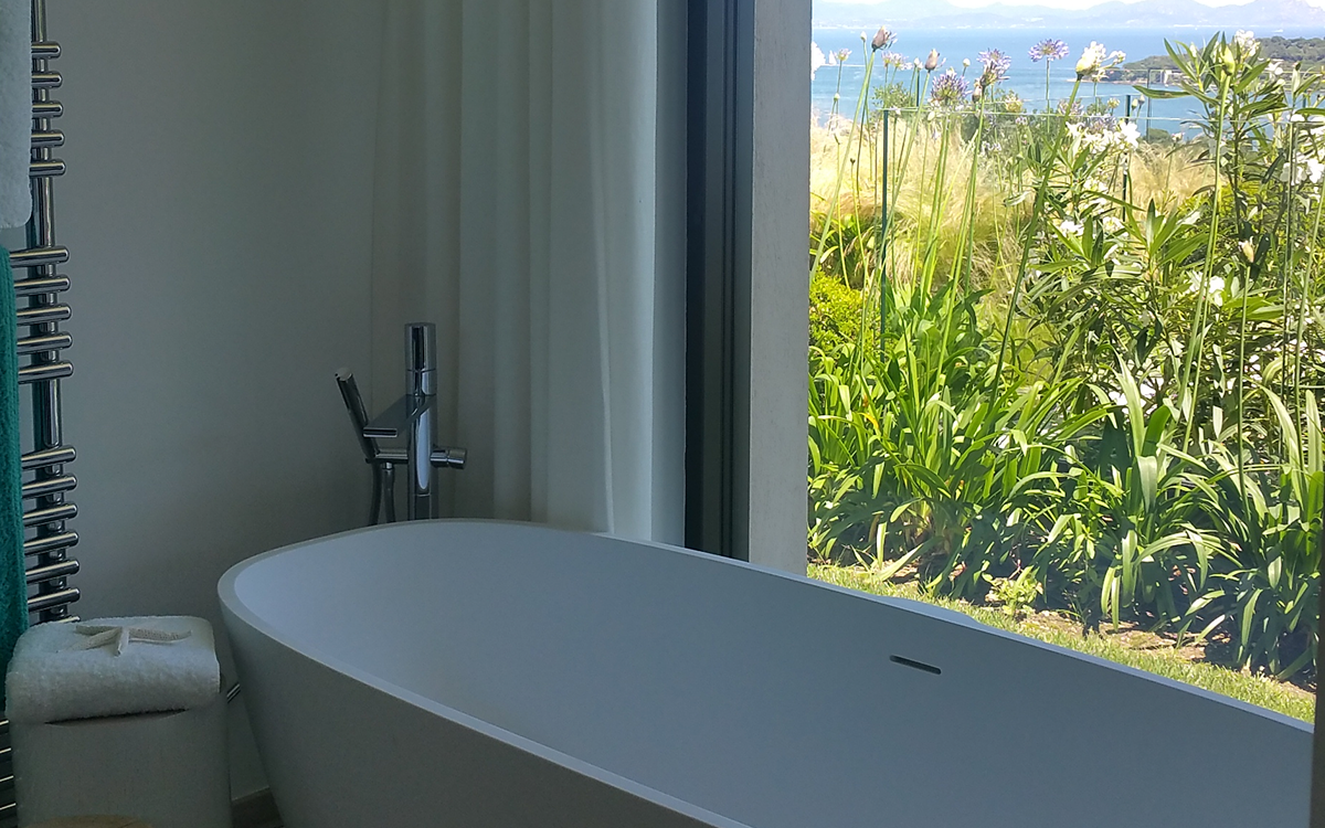 Tahiti-Saint-Tropez-galereia-07