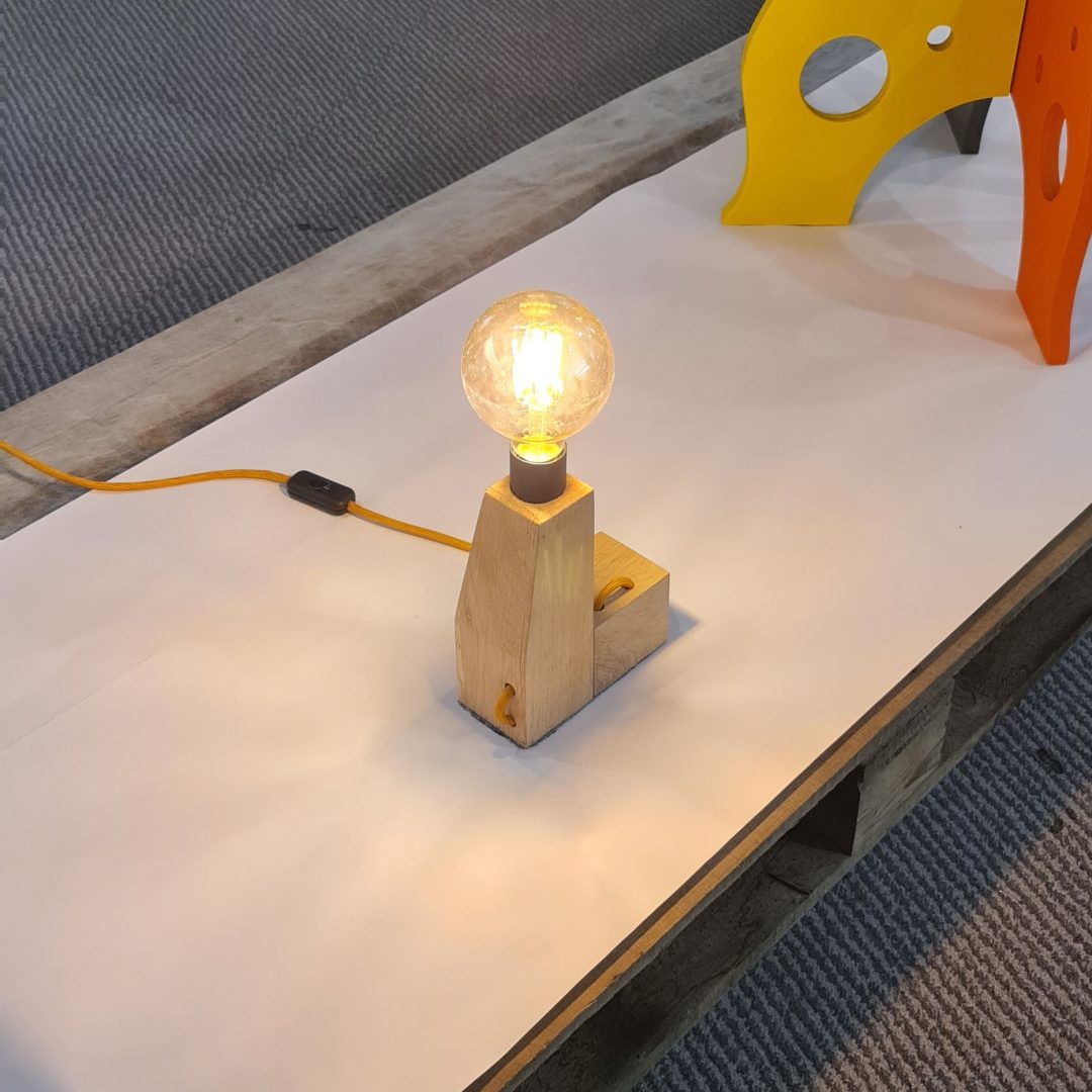 Candeeiro de Mesa